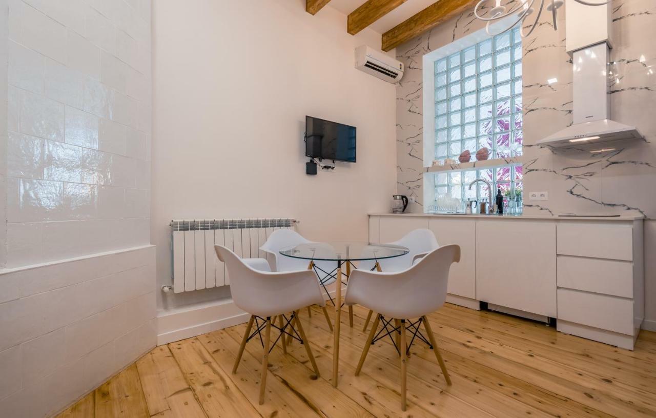 Irina'S Cozy Apartment #21 Tiflis Exterior foto